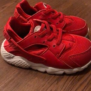 Huarache Nikes. Toddler size 8